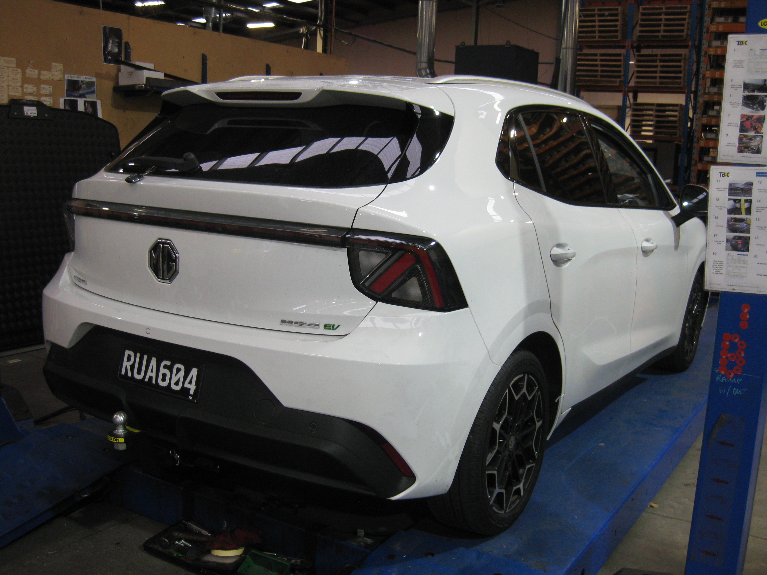 MG 4 HATCHBACK 2026-CURRENT